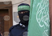 Хамас съобщи, че държи в плен над 100 души след нападението срещу Израел