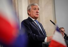 АНСА: Работим за създаването на хуманитарен коридор, за да върнем италианските граждани от Израел, заяви италианският външен министър