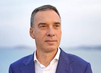 Кметът на Бургас празнува