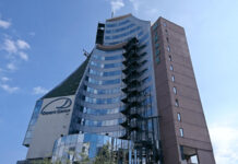 Братя Диневи събарят хотел „Мираж“