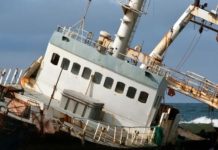 Кораб потъна в Черно море, трима моряци са в неизвестност