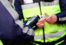 Арестуваха мъртвопиян и без книжка 35-годишен, яхнал Опел из Бургас