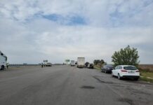 Километрично задръстване се е образувало на автомагистрала „Тракия“ в посока Бургас заради разсипан чакъл от товарен автомобил