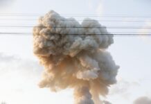 Мощен взрив разтърси бургаския ж.к. „Меден рудник“, двама са задържани