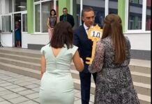 Първият учебен ден в Бургас посрещна с усмивки, цветя и много емоции над 24 000 ученици