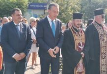 Бургас отпразнува 116 години от независимостта – Паметна церемония и почести за героите (СНИМКИ)