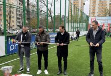 Красимир Балъков участва в откритето на ново футболно игрище в Бургас