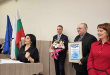 Бургас отличи нови почетни граждани за принос към града