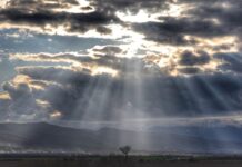 Слънчево време в западната част на страната, облачност в източната