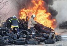 Гъсти облаци дим покриха блоковете в бургаския кв. „Възраждане“(ВИДЕО)