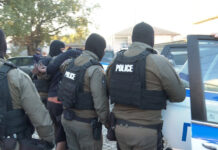 Полицаи от Бургас арестуваха 25-годишен за притежание на наркотици и оръжие