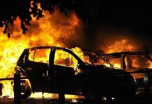 Четири автомобила изгоряха при пожар в бургаския ж.к. „Славейков“