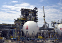 Експерти подкрепят идеята държавата да купи рафинерията на „Лукойл“ в Бургас