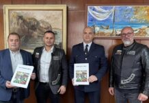 Поздравителни адреси от New Race MCC връчени на ръководството на ОДМВР-Бургас