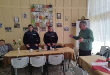 Полицаи от Бургас проведоха среща с пенсионери за превенция на телефонни измами