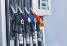 Горивата поевтиняват: Цените тръгват надолу преди Великден