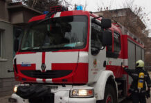 Пожар в необитаема къща в Бургас – няма пострадали