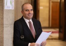 Защо бързите влакове в България са бавни? Министър Гроздан Караджов потърси отговор по релсите