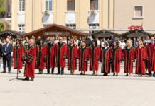 В Бургас бе осветено и връчено знамето на Първия студентски гвардейски отряд към Бургаския държавен университет