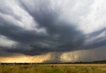 Разхлаждане и бури в началото на новата седмица – валежи в неделя вечер, слънце в понеделник