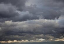 Нови валежи приближават – облаци, мъгли и дъждове от запад на изток